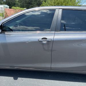 2015 Toyota CAMRY SE photo 4