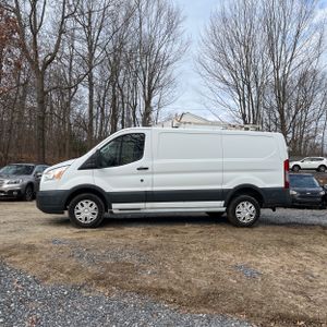 FORD TRANSIT 250 - 4