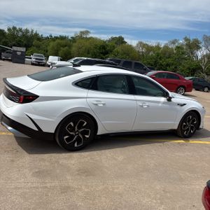 HYUNDAI SONATA SEL - 10