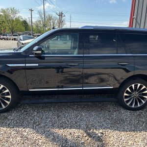 LINCOLN NAVIGATOR RESERVE - 4