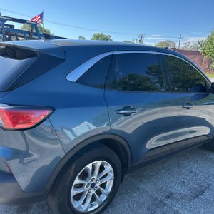 FORD ESCAPE SE - 9