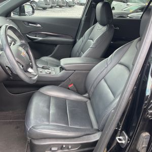 2022 Cadillac XT4 LUXURY 照片 32