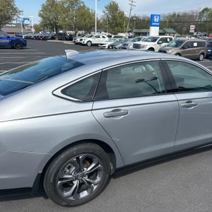 HONDA ACCORD HYBRID EX-L - 9