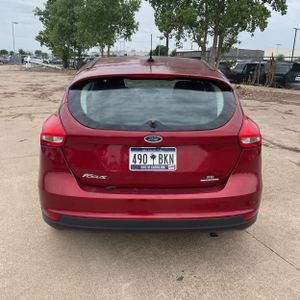 FORD FOCUS SE - 6