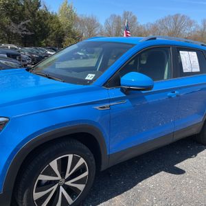 VOLKSWAGEN TAOS SE 4MOTION - 2