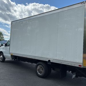 FORD E-350 CUTAWAY - 6