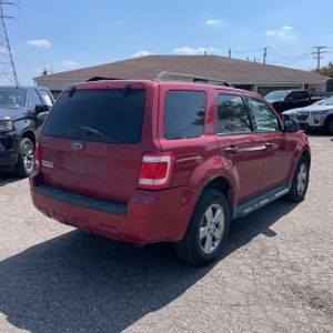 FORD ESCAPE XLT - 8