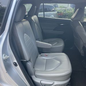 2023 Toyota HIGHLANDER XLE thumbnail 35