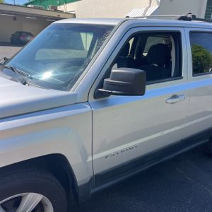 JEEP PATRIOT BASE - 2