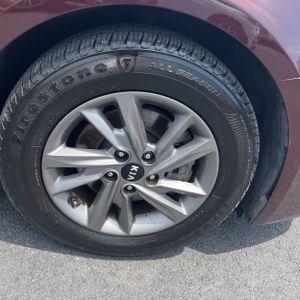 2020 KIA OPTIMA LX thumbnail 20