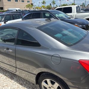 2010 Honda CIVIC LX 照片 5