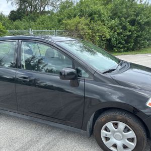 2011 Nissan VERSA 1.8S — миниатюра 13