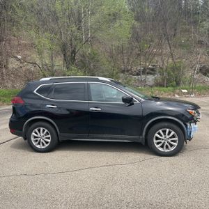 NISSAN ROGUE SV - 10