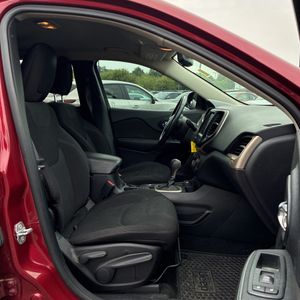 2016 JEEP CHEROKEE LATITUDE — миниатюра 33