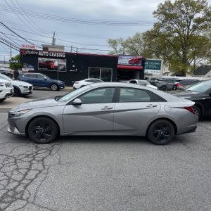 HYUNDAI ELANTRA SEL - 3