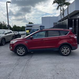 2017 FORD ESCAPE SE — фото 3