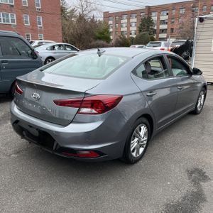 HYUNDAI ELANTRA VALUE EDITION - 8