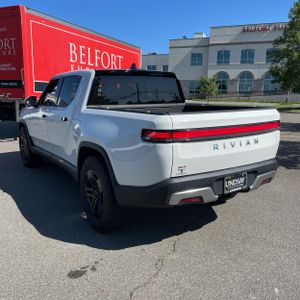 صورة 5 لـ 2022 Rivian R1T ADVENTURE