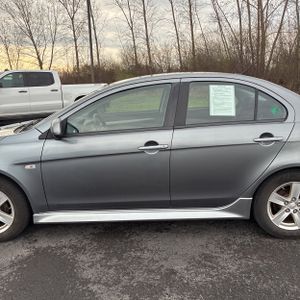 MITSUBISHI LANCER SE - 4