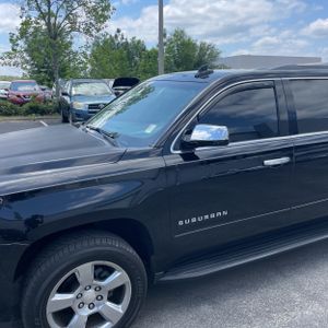 CHEVROLET SUBURBAN - 2