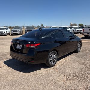 Nissan Versa 1.6 SV Xtronic CVT - 8