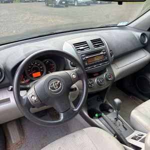 صورة مصغرة 36 لـ 2012 Toyota RAV4 BASE