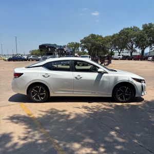 NISSAN SENTRA SV - 10