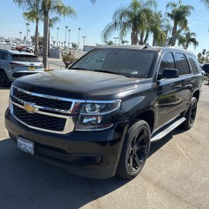 2019 Chevrolet TAHOE LT — фото 1