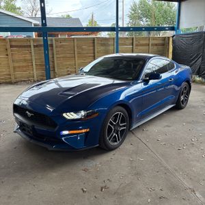 FORD MUSTANG ECOBOOST PREMIUM - 1