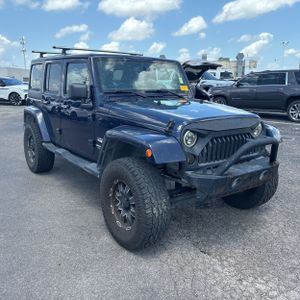 صورة مصغرة 12 لـ 2013 JEEP WRANGLER UNLIMITED SAHARA