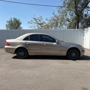 2002 Mercedes-BENZ C-CLASS photo 9