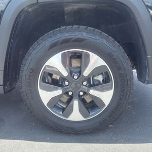 2023 JEEP GRAND CHEROKEE 4XE 缩略图 18