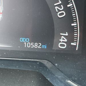 2025 Toyota RAV4 LE 缩略图 40