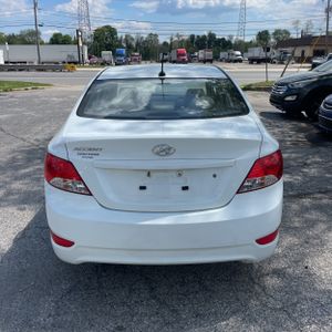 HYUNDAI ACCENT GLS - 6