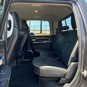 2024 RAM 2500 LARAMIE thumbnail 38