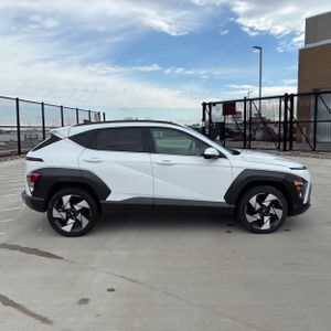 HYUNDAI KONA LIMITED - 10