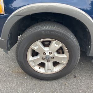 صورة 17 لـ 2005 FORD EXPLORER XLT
