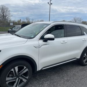 KIA SORENTO HYBRID EX - 2