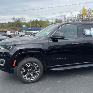 JEEP WAGONEER L SERIES III - 2