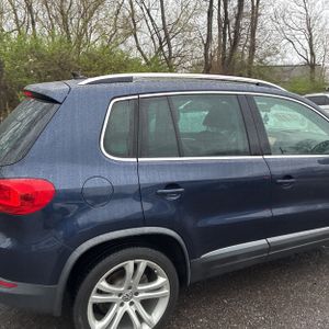 VOLKSWAGEN TIGUAN LE - 9