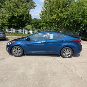 2014 Hyundai ELANTRA SE photo 3
