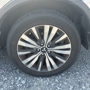 صورة مصغرة 18 لـ 2019 Mitsubishi OUTLANDER SE