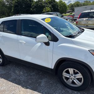 2020 Chevrolet TRAX LS — миниатюра 13