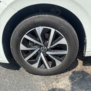 صورة مصغرة 17 لـ 2024 Volkswagen JETTA S
