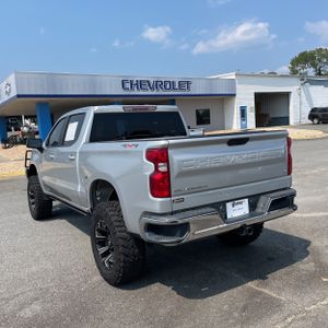 2020 Chevrolet SILVERADO 1500 LT photo 5