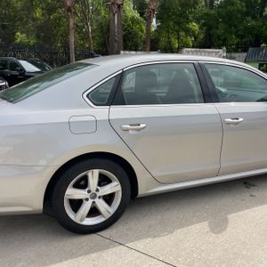 VOLKSWAGEN PASSAT SE PZEV - 9