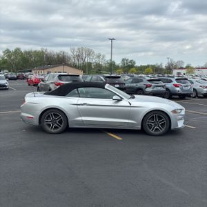 FORD MUSTANG ECOBOOST PREMIUM - 10