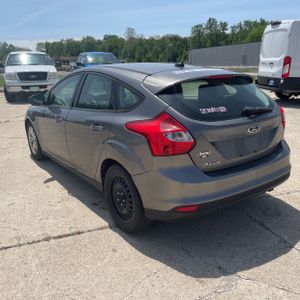 FORD FOCUS SE - 5