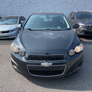 صورة 8 لـ 2015 Chevrolet SONIC LT AUTO