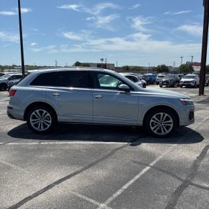صورة 10 لـ 2025 AUDI Q7 PREMIUM PLUS